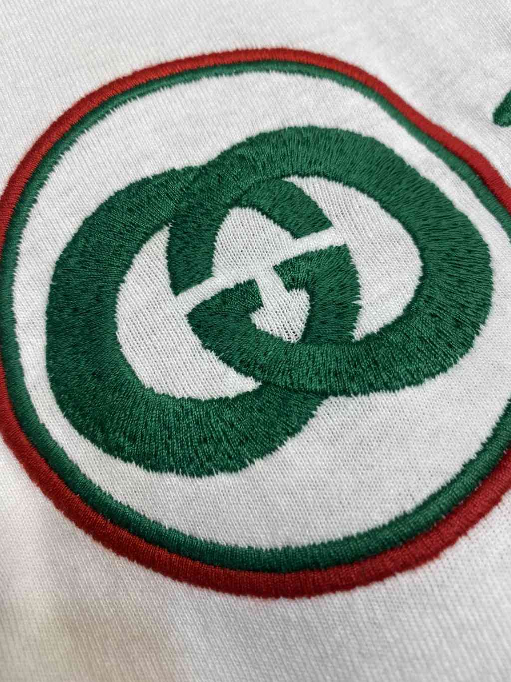 Gv*c* T-shirt